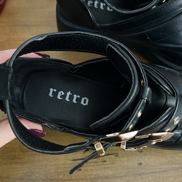 Retro Double Buckle Black Chunky Booties - Picture 3 of 7